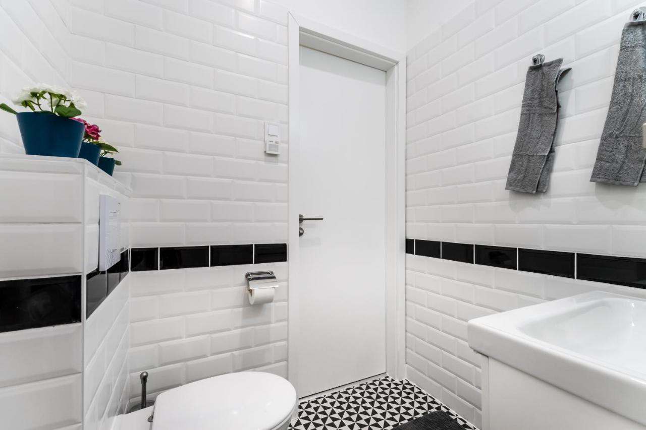 Cosy Studios In The Heart Of The City Budapest Exteriör bild