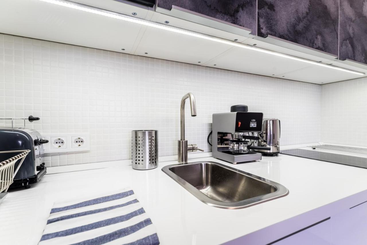 Cosy Studios In The Heart Of The City Budapest Exteriör bild