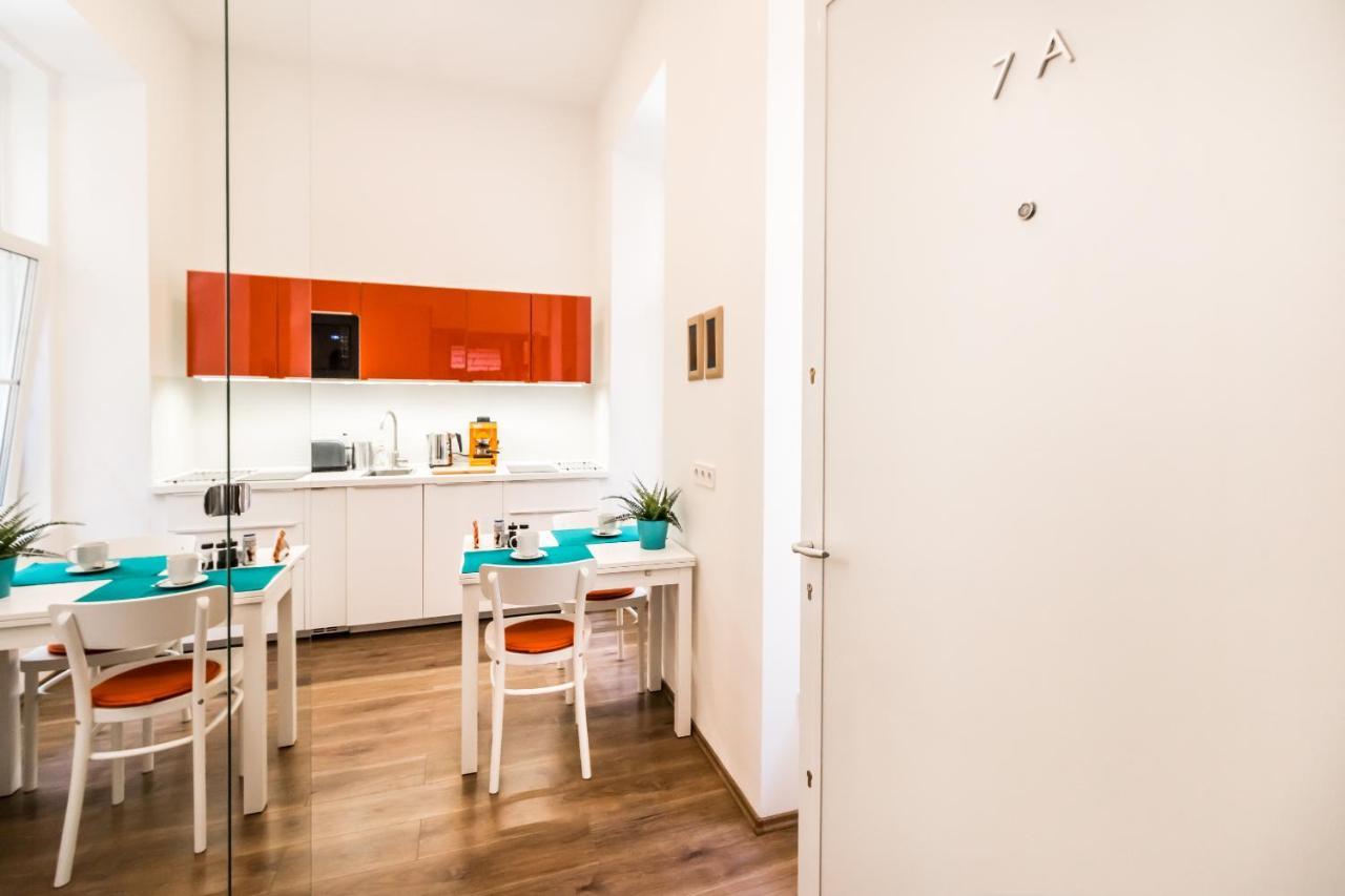 Cosy Studios In The Heart Of The City Budapest Exteriör bild