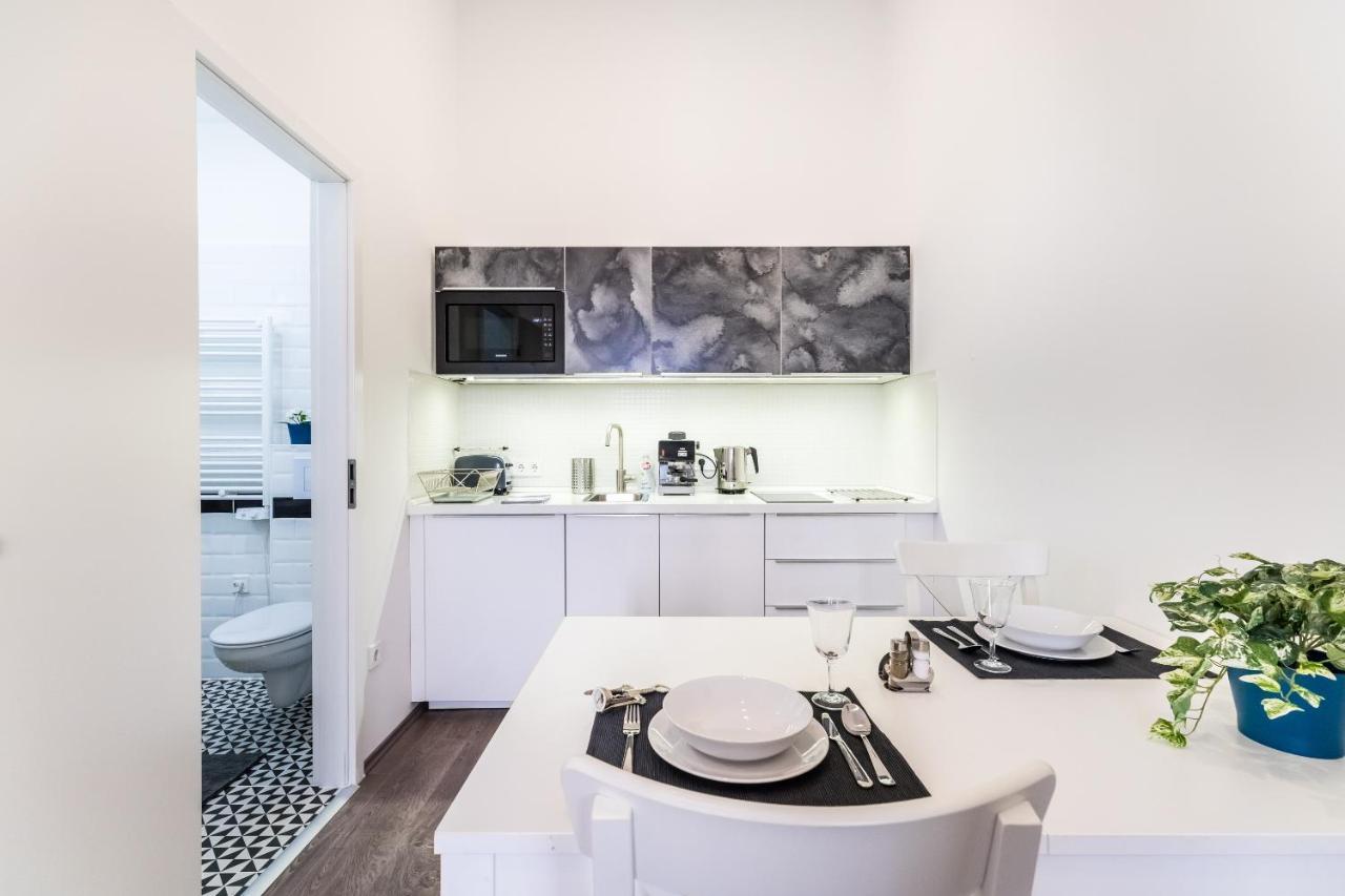 Cosy Studios In The Heart Of The City Budapest Exteriör bild