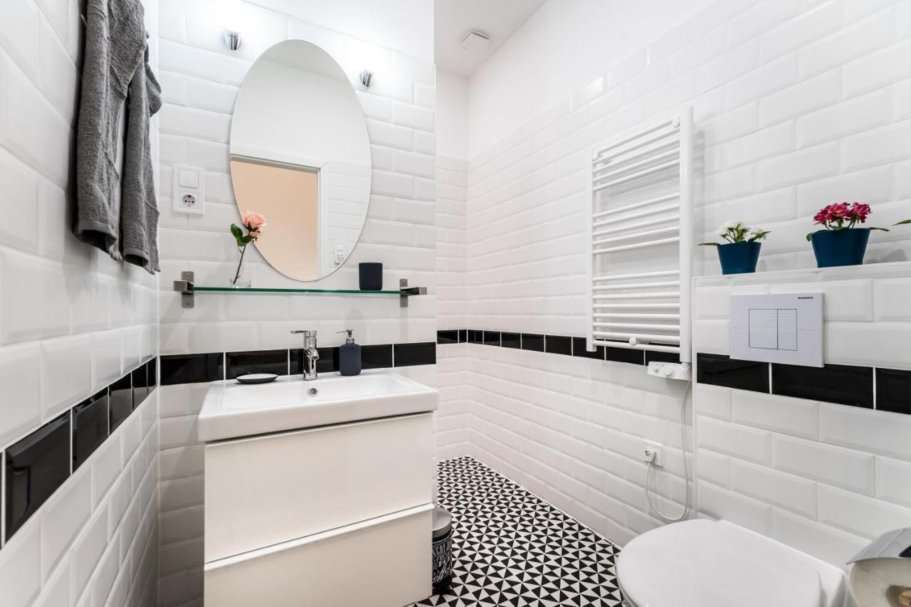 Cosy Studios In The Heart Of The City Budapest Exteriör bild