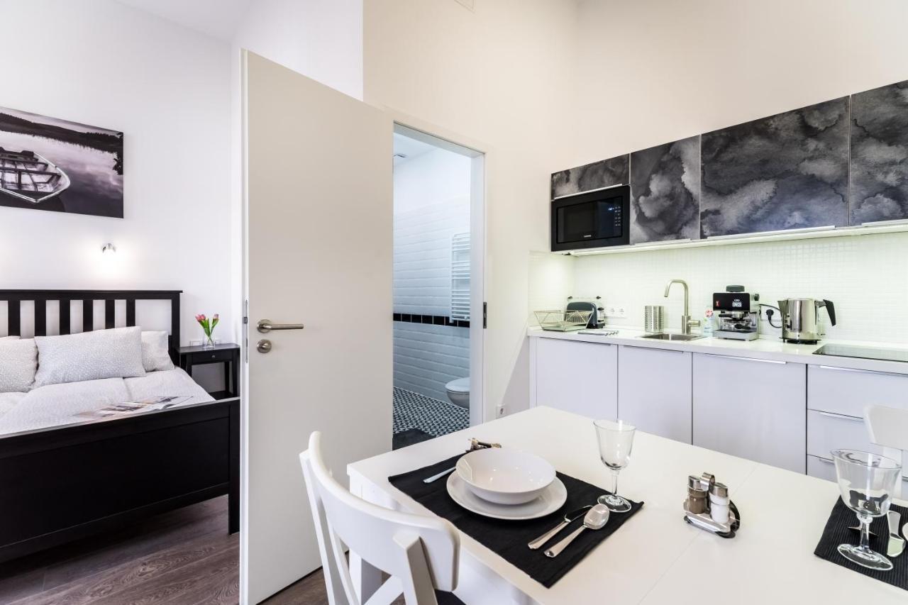 Cosy Studios In The Heart Of The City Budapest Exteriör bild